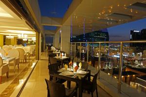 cantonal hotel by warwick