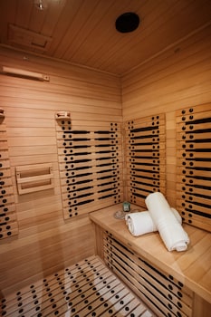 cantonal hotel by warwick