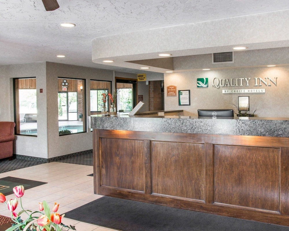 quality inn hudsonville south