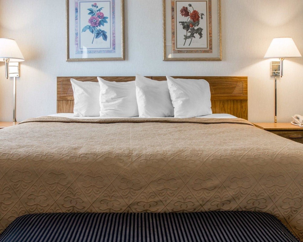quality inn hudsonville south