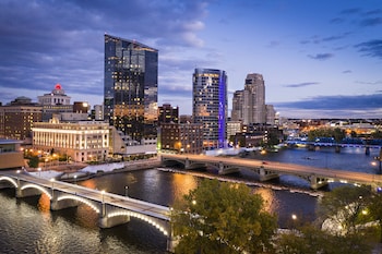 courtyard by marriott downtown grand rapids
