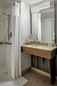 Courtyard By Marriott Downtown Grand Rapids,Big Rapids>>Ann Arbor,3 star