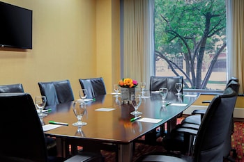 courtyard by marriott downtown grand rapids