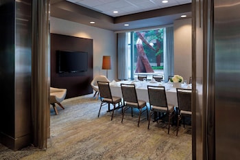 courtyard by marriott downtown grand rapids