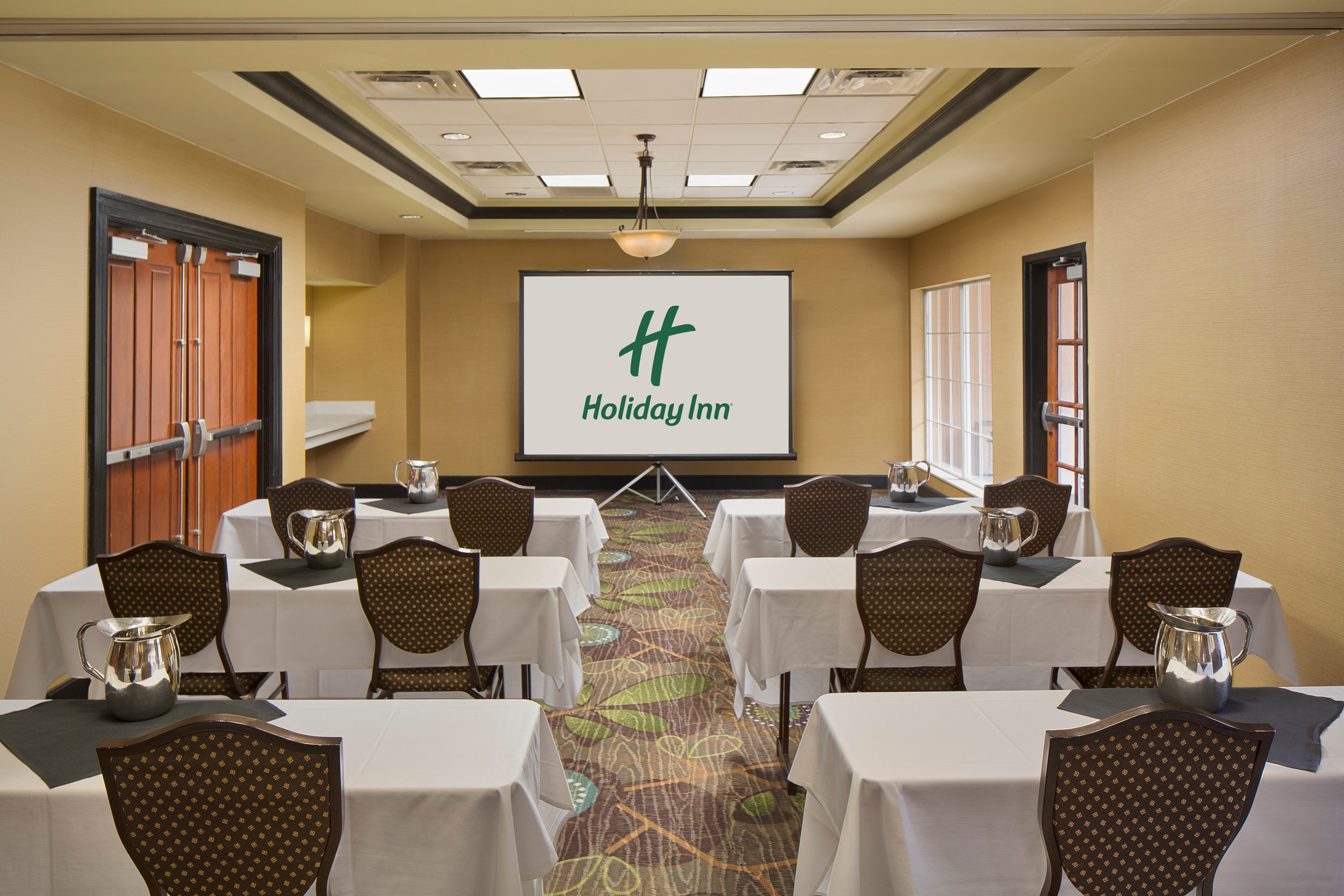 holiday inn grand rapids airport by ihg