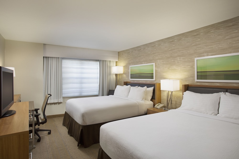 holiday inn grand rapids airport by ihg