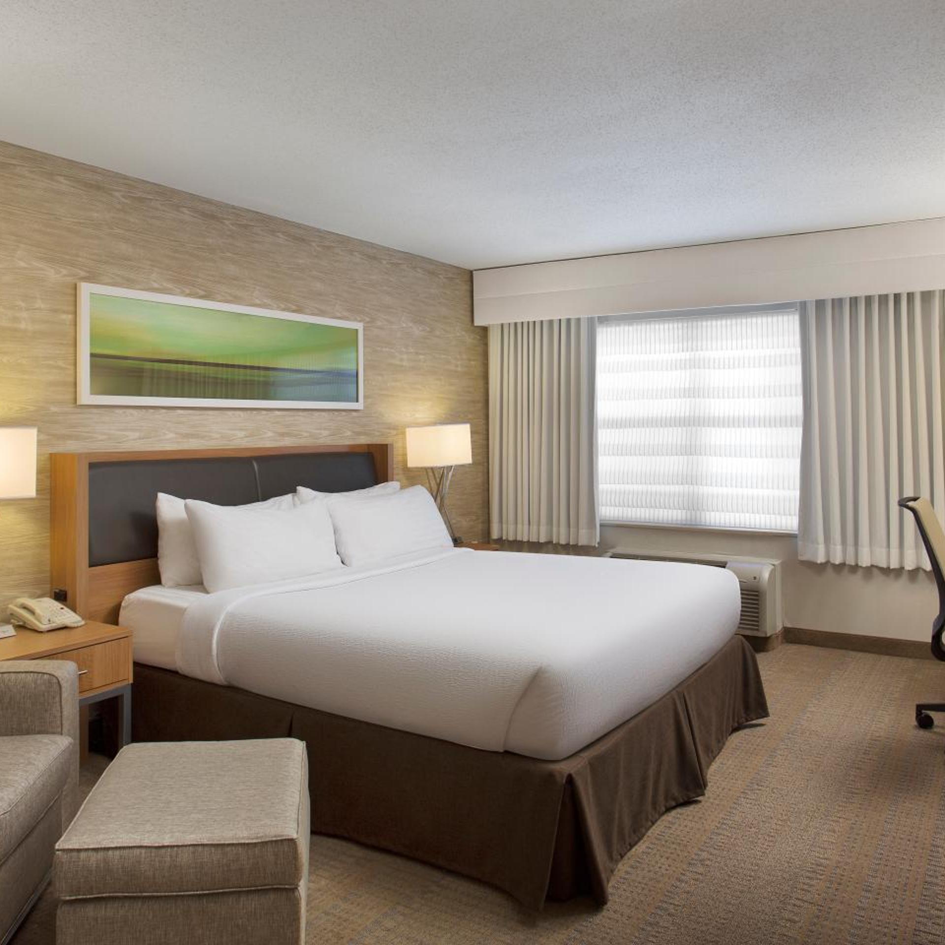 holiday inn grand rapids airport by ihg