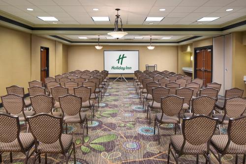 holiday inn grand rapids airport by ihg