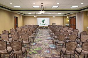 holiday inn grand rapids airport by ihg