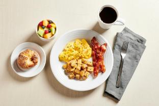 holiday inn grand rapids airport by ihg