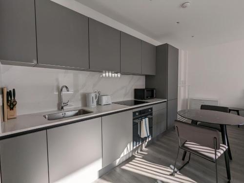 charles hope apartments brentford