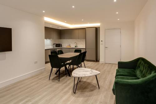 charles hope apartments brentford