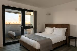 charles hope apartments brentford