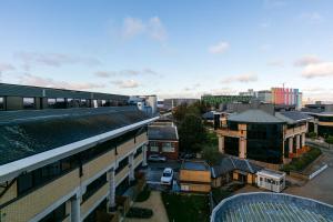 charles hope apartments brentford