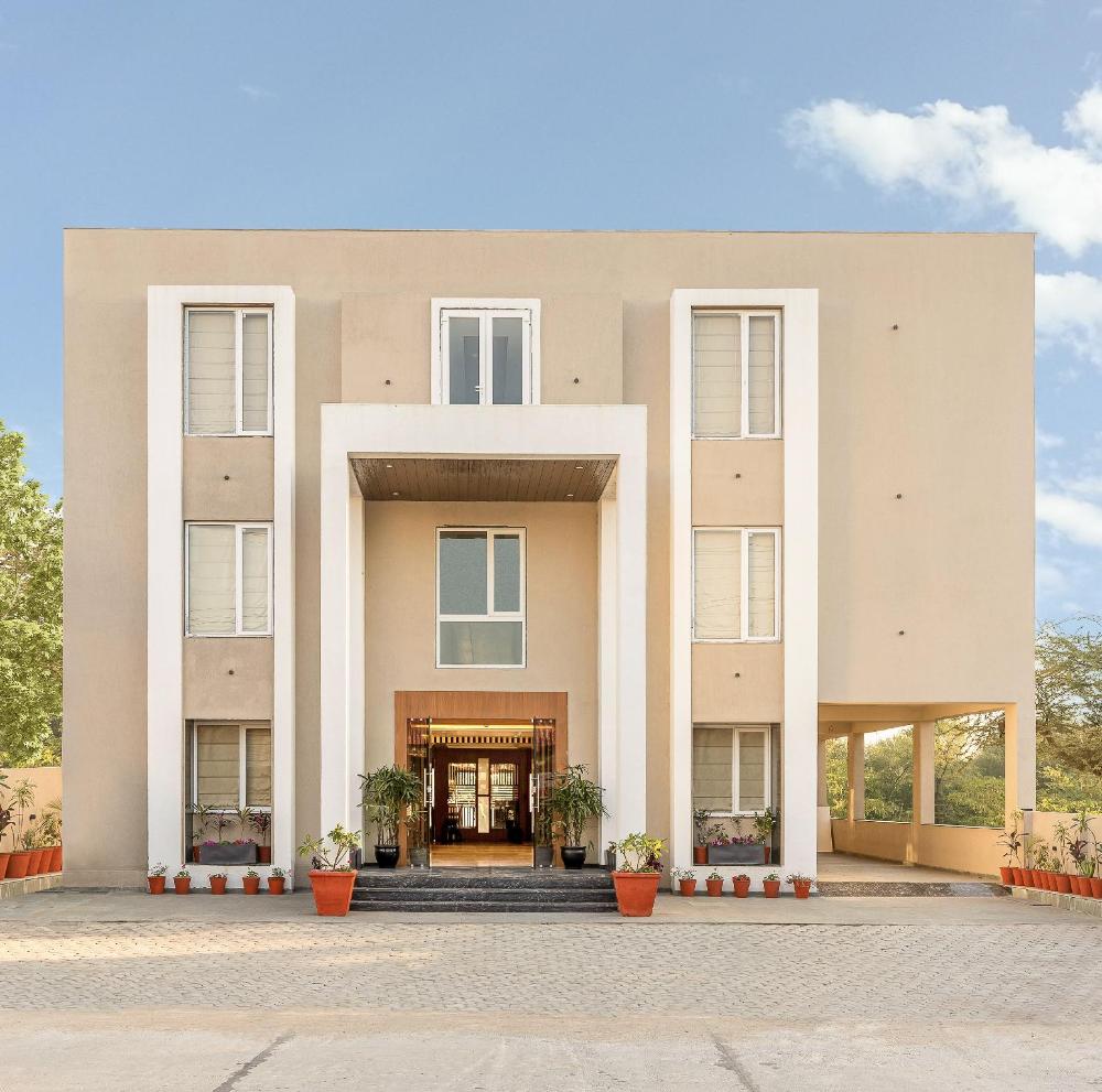 seasons a boutique hotel