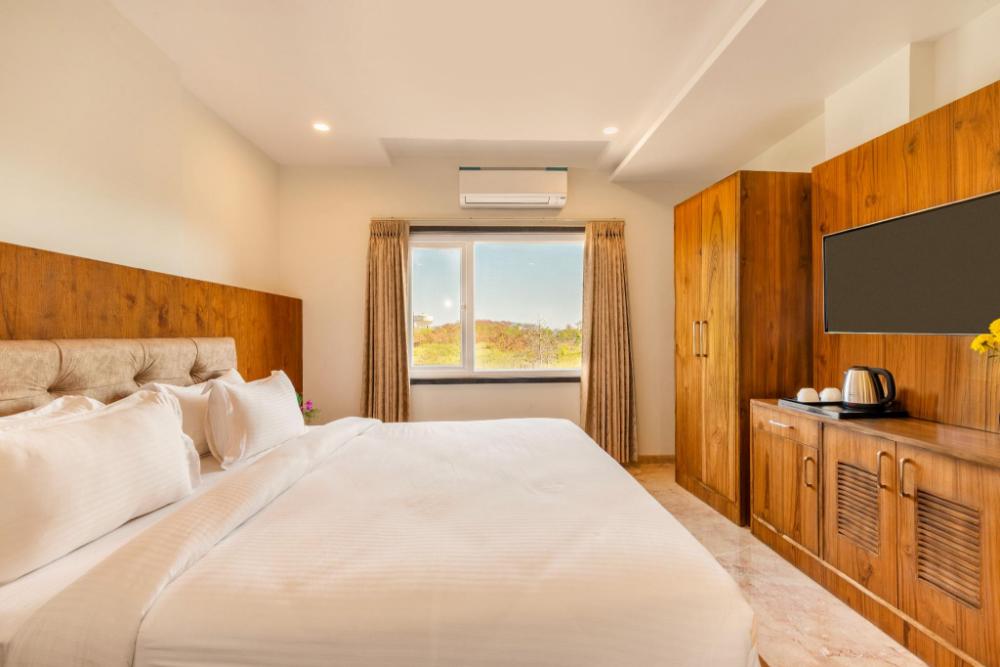 seasons a boutique hotel