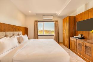 seasons a boutique hotel