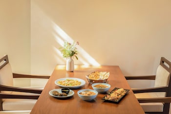 seasons a boutique hotel