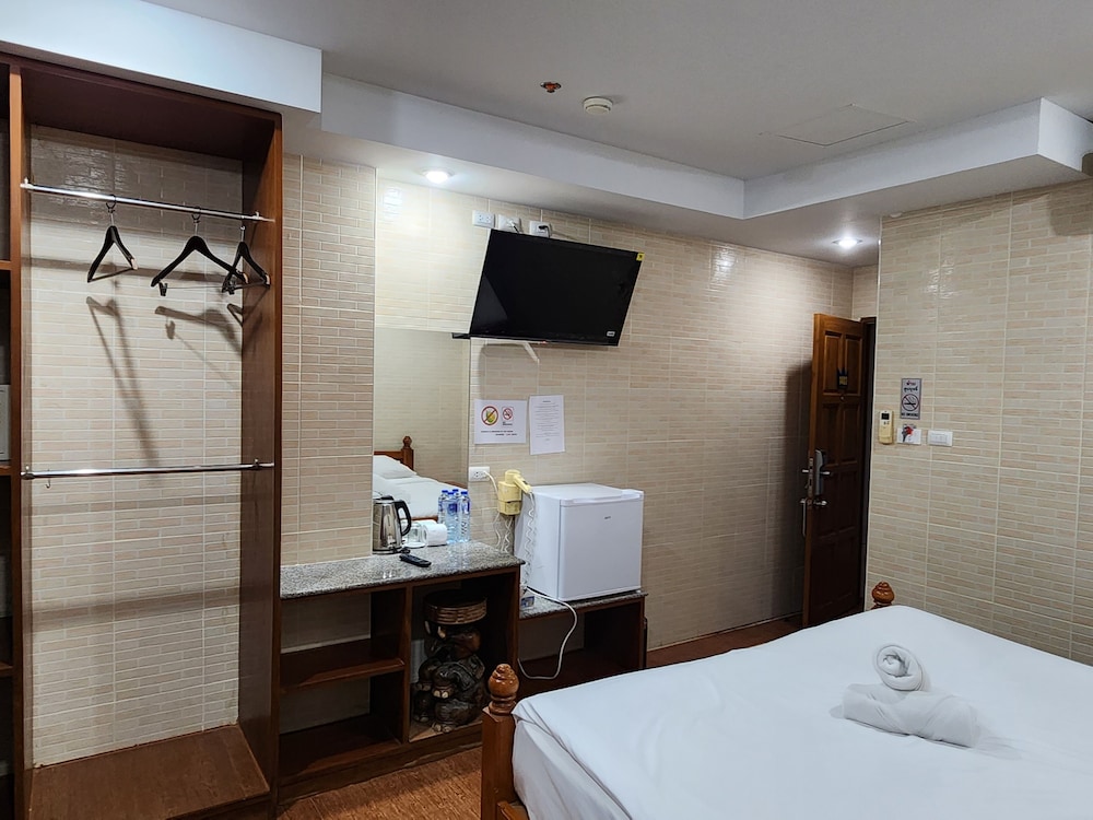 patong dynasty royal hotel