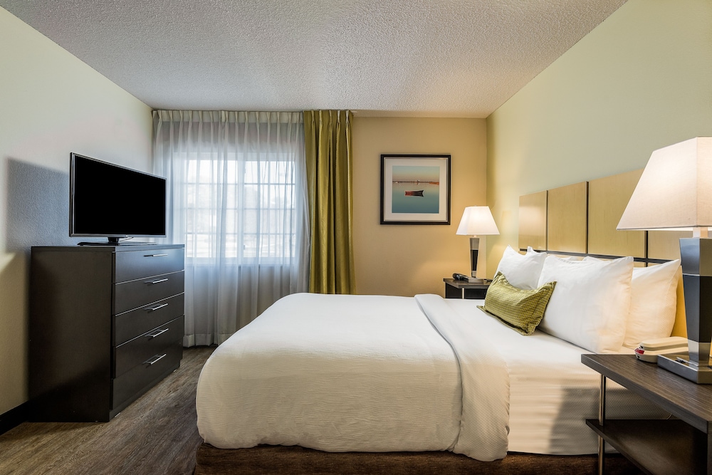 candlewood suites glen allen short pump by ihg