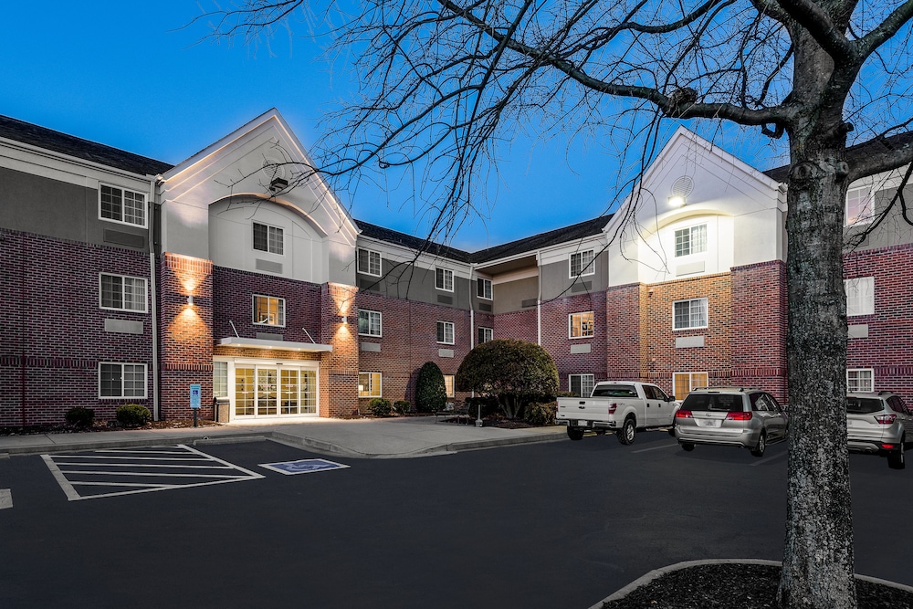 candlewood suites glen allen short pump by ihg