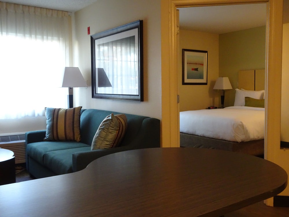 candlewood suites glen allen short pump by ihg
