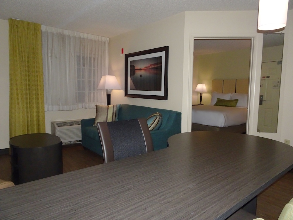 candlewood suites glen allen short pump by ihg