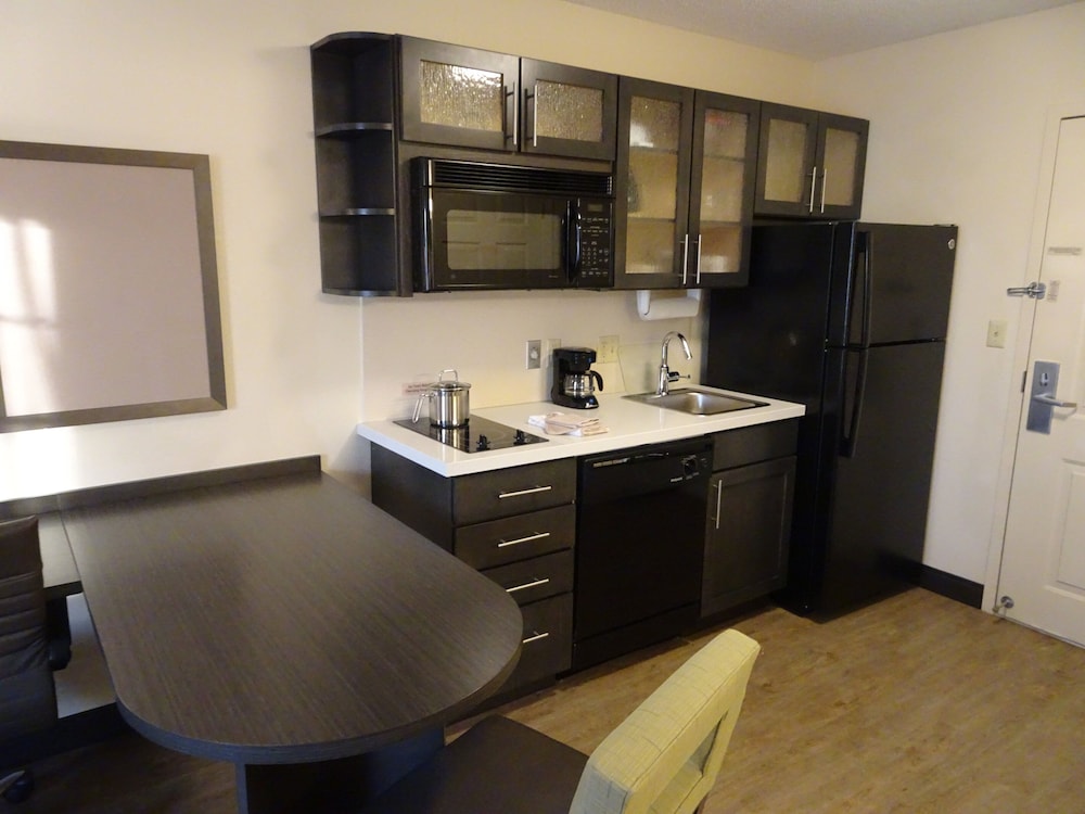 candlewood suites glen allen short pump by ihg