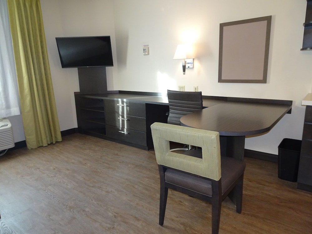 candlewood suites glen allen short pump by ihg