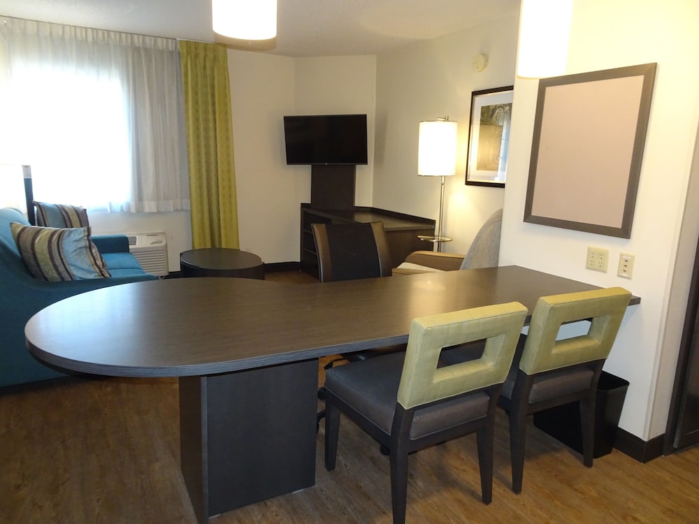 candlewood suites glen allen short pump by ihg