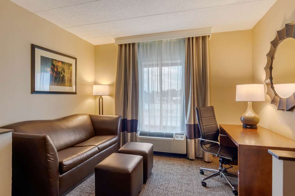 comfort suites south park