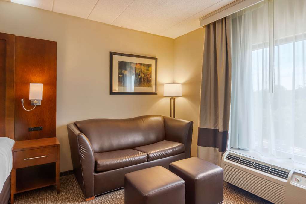 comfort suites south park