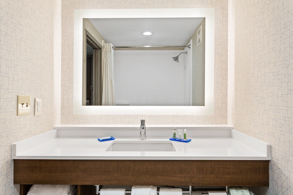 holiday inn express hopewell fort lee area by ihg