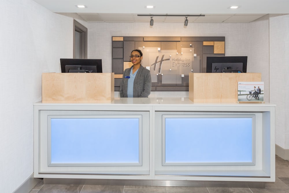 holiday inn express hopewell fort lee area by ihg