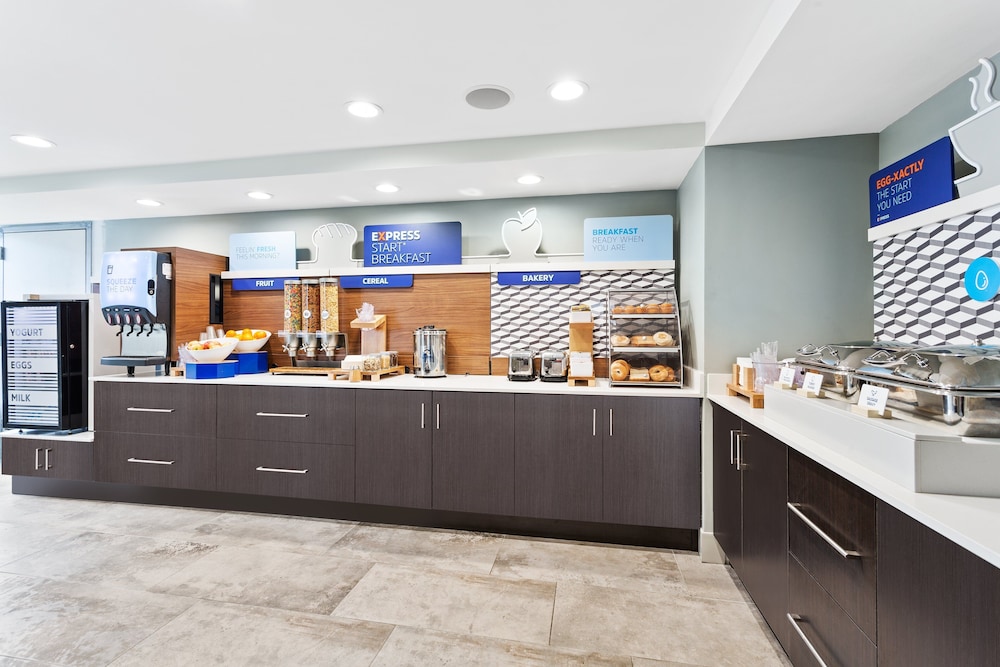 holiday inn express hopewell fort lee area by ihg