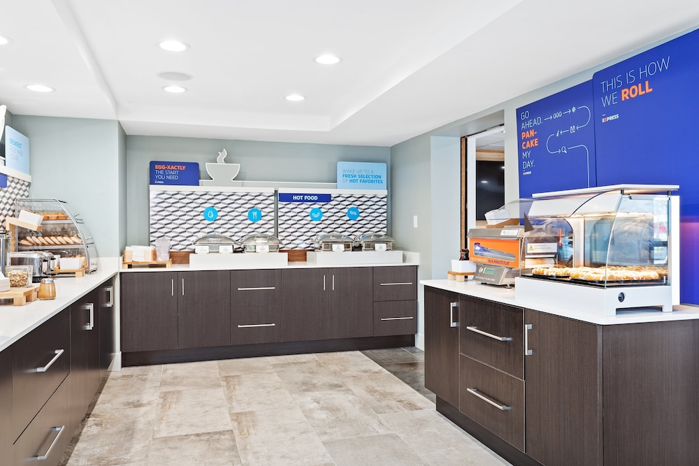 holiday inn express hopewell fort lee area by ihg