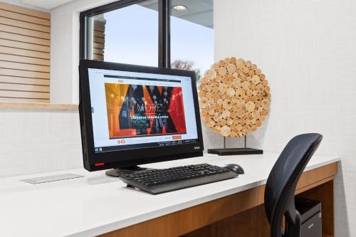 holiday inn express hopewell fort lee area by ihg