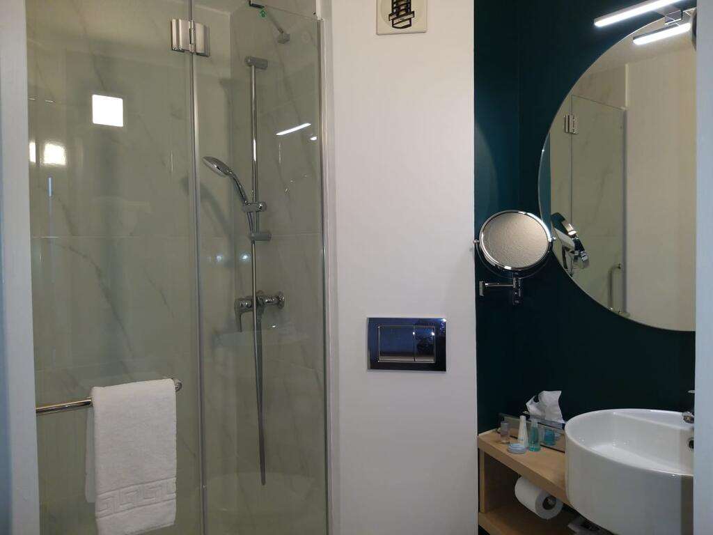 brit hotel marseille aeroport