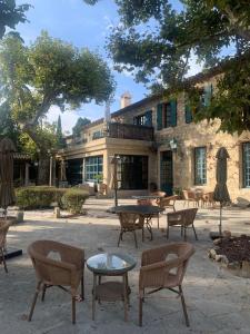 villeneuve les avignon