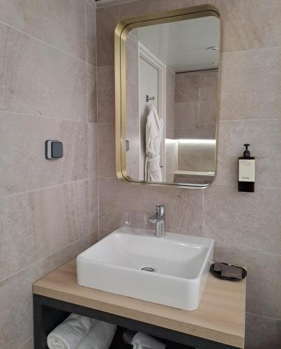 best western plus opera batignolles