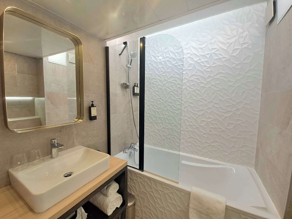 best western plus opera batignolles