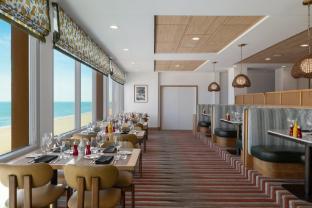 holiday inn and suites virginia beach north beach by ihg