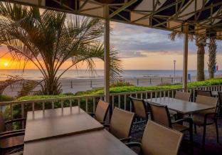 holiday inn and suites virginia beach north beach by ihg