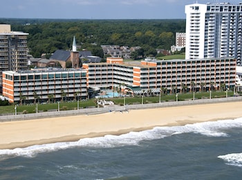 holiday inn and suites virginia beach north beach by ihg