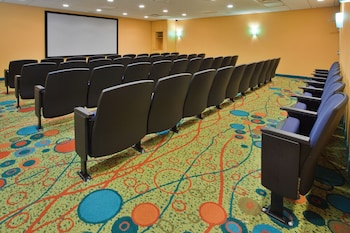 holiday inn and suites virginia beach north beach by ihg
