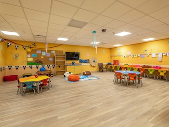 holiday inn and suites virginia beach north beach by ihg