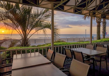 holiday inn and suites virginia beach north beach by ihg