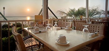 holiday inn and suites virginia beach north beach by ihg