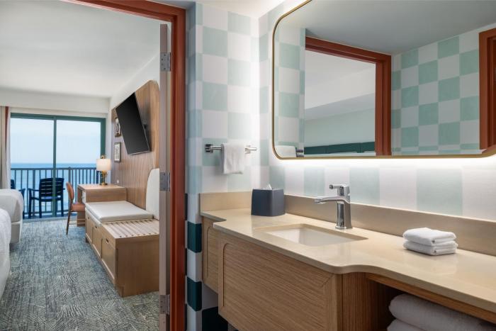 holiday inn and suites virginia beach north beach by ihg
