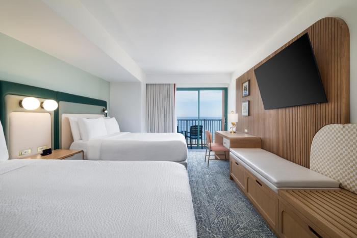 holiday inn and suites virginia beach north beach by ihg